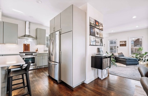Somerville House | Luxury Boston Base · 2 Suites · 2 Baths · Red Line · Parking · Davis Square