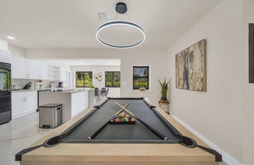 North Miami Villa | Luxury Casa Bianca Heated Pool Volleyball Firepit