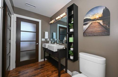 Elizabeth Park Valley Apartment | Luxury Condo in Akron Northside District
