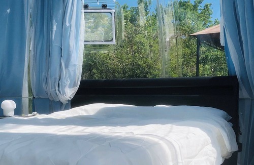 Bighorn No. 8 RV Rental | Luxury Dome 1