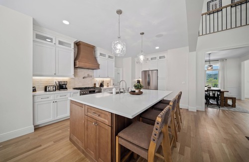 Campton House | Luxury Golf & Ski Retreat - Owl's Nest