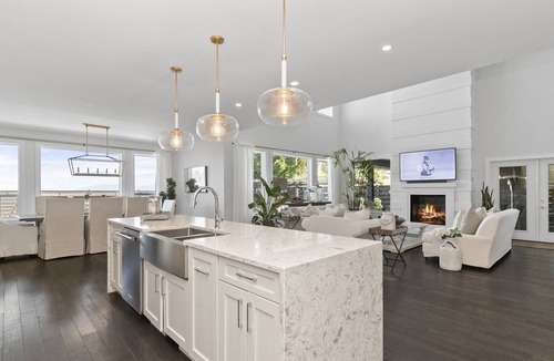 Promontory House | Luxury Home With a Pool