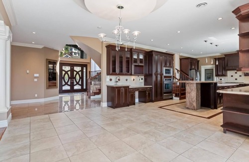 Westwood Plateau House | Luxury home with stunning view over 6000 sq.ft. 6 bedrooms, 4.5 bath, 1 den.