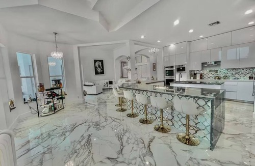 Wellington House | Luxury House with Movie Theater