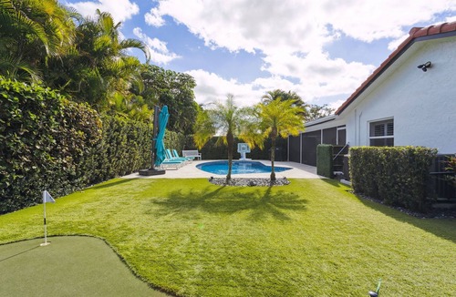 Palm Beach Gardens House | Luxury Modern Palm Beach Gardens Home with Heated Pool-Near Beach & Restaurants