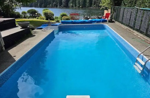 Ladysmith Villa | Luxury Ocean front pool hot tub villa