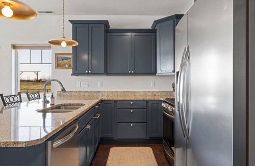 Colonial Pine Hills House | Luxury Ranch Stay - Horse and Cattle
