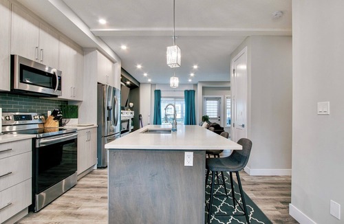 West Edmonton House | Luxury Townhouse, Garage, Close to WEM