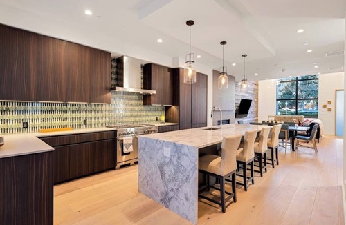 Jackson House | Luxury townhouse w/hot tub, great views & incredible location