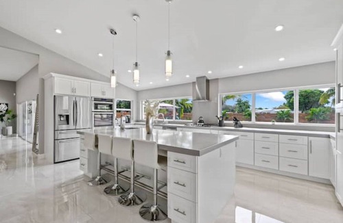 Lake Clarke Shores House | Luxury Unique Property 4-3 - Entire House - Heated Pool - Lg Yard