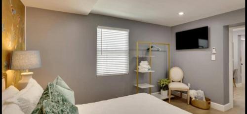 Parker Ridge Apartment | Lytle Palm Villa