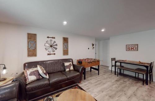 Windham House | Magic Birch Lodge