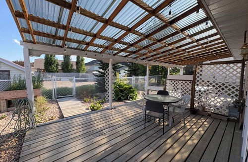 Sundre House | Mama’s House of Relaxation