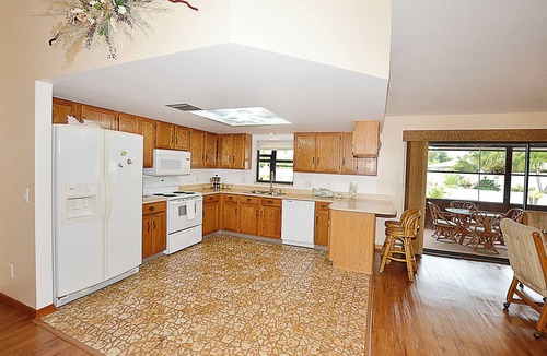 Rocky Point House | Manatee Pocket Place