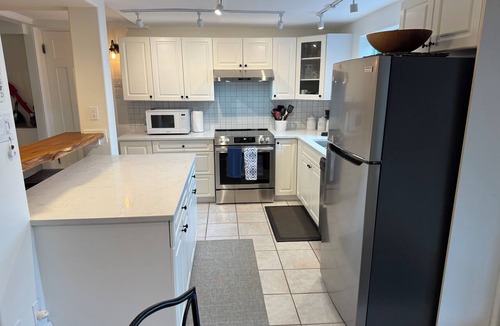 Maple Bay House | Maple Bay beachfront suite, just steps to your private beach patio