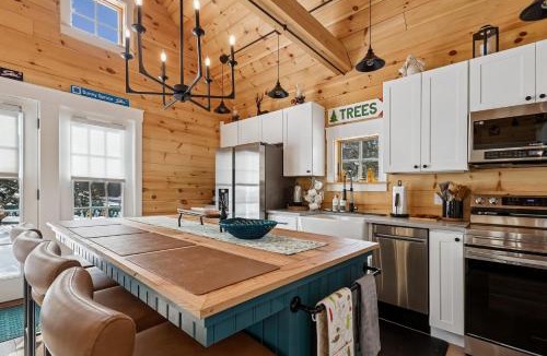 Eastern Vermont House | Maple Chalet