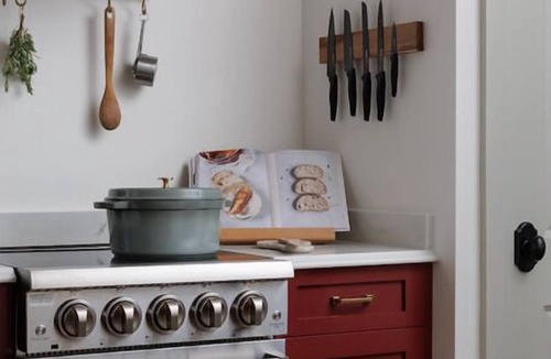 Saanich East Cottage | Maplewood Cottage: English Charm, West Coast Soul.