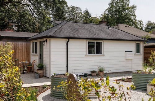 Saanich East Cottage | Maplewood Cottage: English Charm, West Coast Soul.
