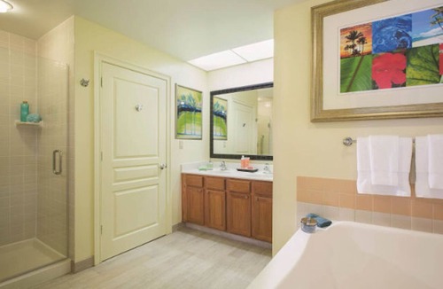 Palm Beach Shores Hotel | Marriott Ocean Pointe: Excellent amenities, two bedroom, sleeps 8