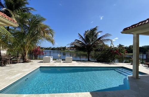 Boca Raton House | Mediterranean Lakeside Villa Renovated 2021-22