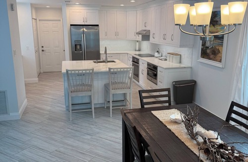 Rocky Point House | Mermaid Manor – Freshly Renovated 3BR 2BA Stuart Escape with Pool & Patio