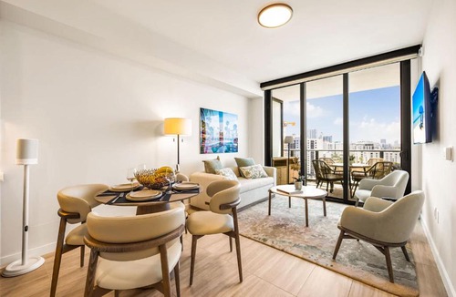 North Beach Apartment | Miami Beach Retreat Cozy 1BR Steps from the Shore