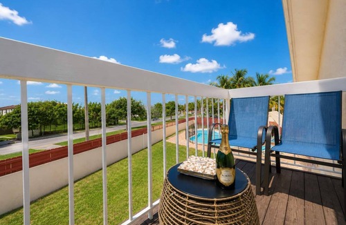 Ives Estates House | Miami Heat Villa 6BR Retreat