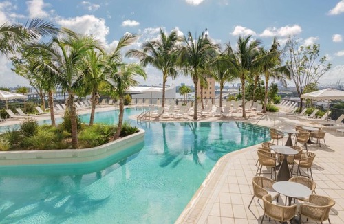 Downtown Miami Apartment | Miami Luxe Penthouse, Skyline Ocean and City Views, Resort Pool,Gym,Spa Dining