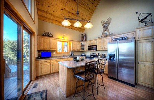 Rapid City House | Midnight Blu -Mountain Retreat Near Pactola Lake - Hot Tub Scenic Views