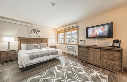 Jackson Cabin | Miller Park Lodge