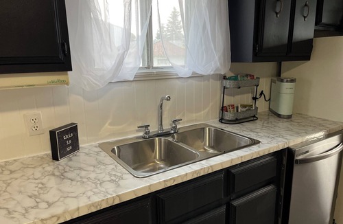 Tisdale House | Minutes from Paradise