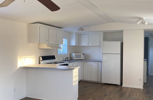 Taylor Creek House | Mobile Home 2/2