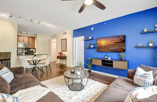 Downtown West Palm Beach Condo | Modern 1-Bedroom Condo w/Gym, Pool & Covered Parking in Downtown WPB