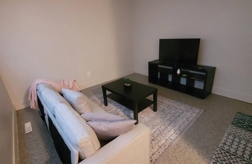 Northeast Edmonton Apartment | Modern 2BR Near Downtown & Expo Centre