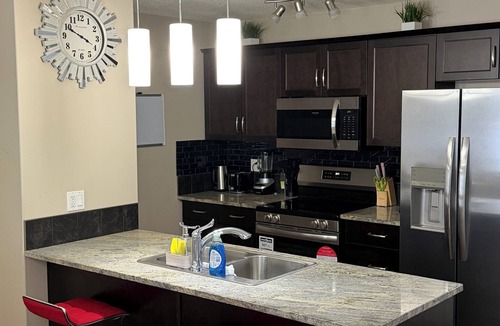 Regina Condo | Modern 3BR Condo Near Airport, Hospital & Stadium