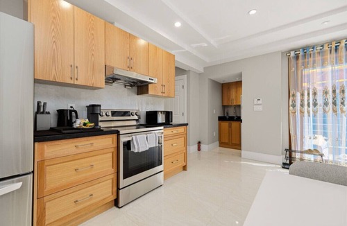 West Point Grey Apartment | Modern 3BR Suite near UBC & Jericho Beach