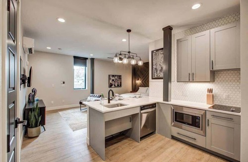 Berkeley Apartment | Modern ADA-Accessible Studio | Tennyson St Escape