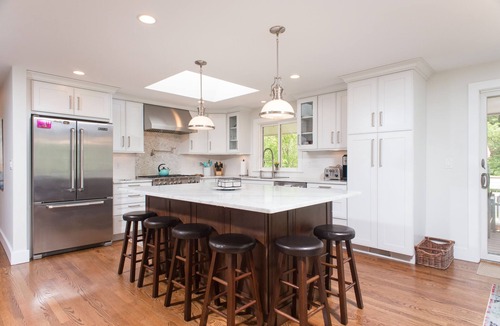 Lee House | Modern And Spacious Berkshires Retreat 5 bdrm 3 bath