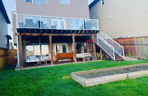 Cochrane House | Modern and spacious family home close to Calgary and the mountains.