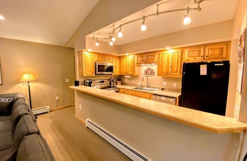 Carroll Cabin | Modern Cabin Rental Perfect for a Luxury Ski Vacation near Mount Washington