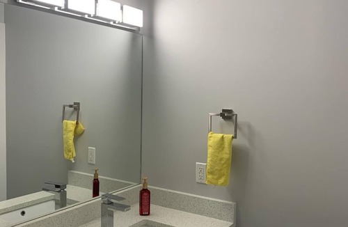 Southeast Edmonton House | Modern Cozy Basement room & Private washroom, wifi Internet, TV and much more.