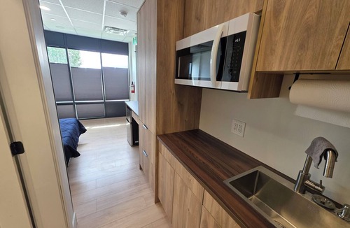 Central Okanagan Apartment | Modern Deluxe Loft | Central, Quiet & Spacious