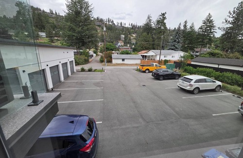 Central Okanagan Apartment | Modern Deluxe Loft | Central, Quiet & Spacious