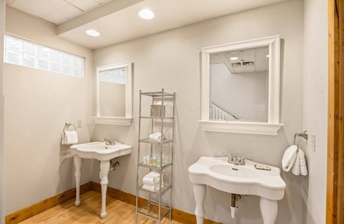 Glenwood Springs Hotel | Modern Downtown Escape Near Colorado Hiking & Adventure Spots