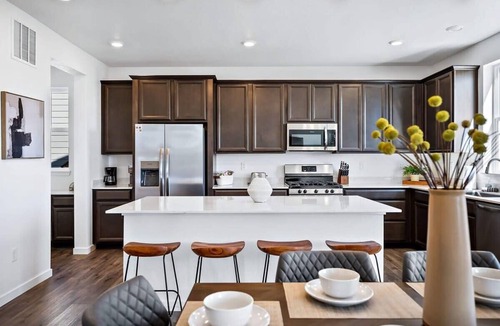 Commerce City House | Modern Executive Home Close to DEN