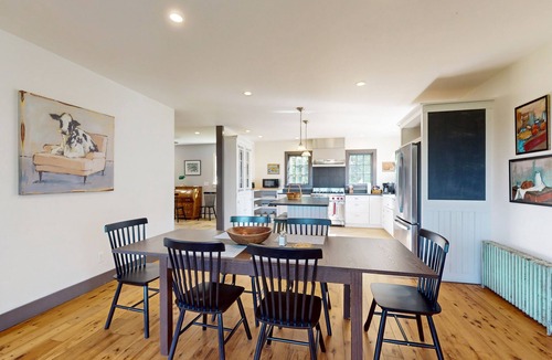 New Haven House | Modern farmhouse in classic VT orchard setting - stunning sunsets & location