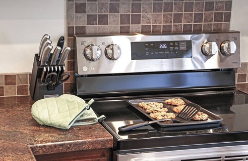 Rockerville Condo | Modern Gold Mining Condo 2 Bedroom King Master, Minutes from Mt. Rushmore and local attractions.