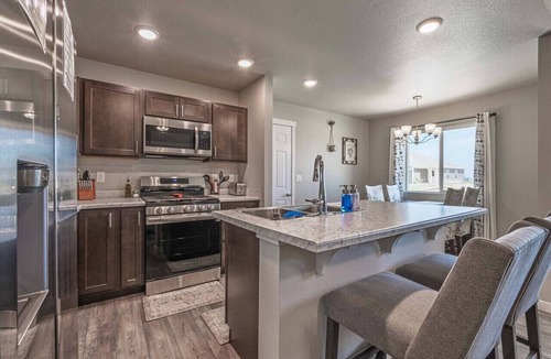 Rapid City Apartment | Modern Hills Home and Hot Tub