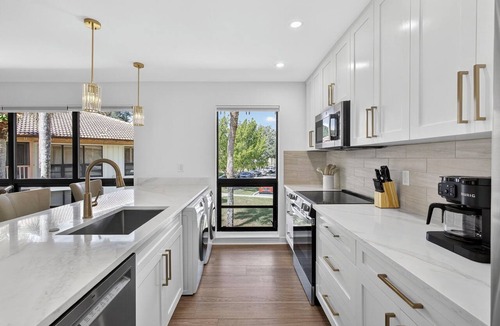 Hunt Club Condo | Modern Remodeled Condo PGA Golf Course Amazing Views
