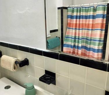 Parkside Apartment | Modern studio in a prime location 112-1